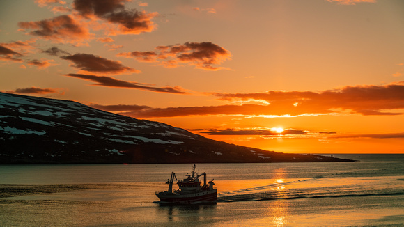Arctic Circle Midnight Sun near Batsfjord