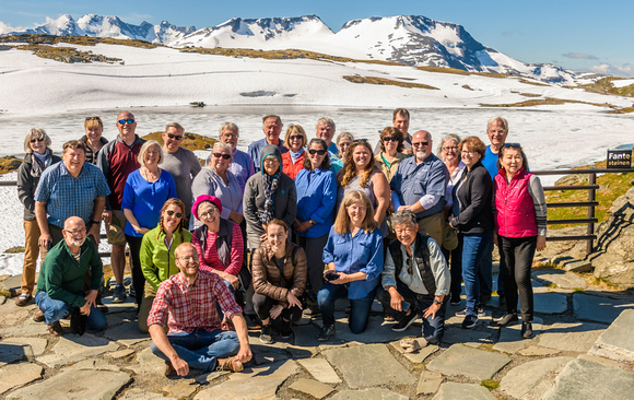 Group Photo at Fante Steinen Pass